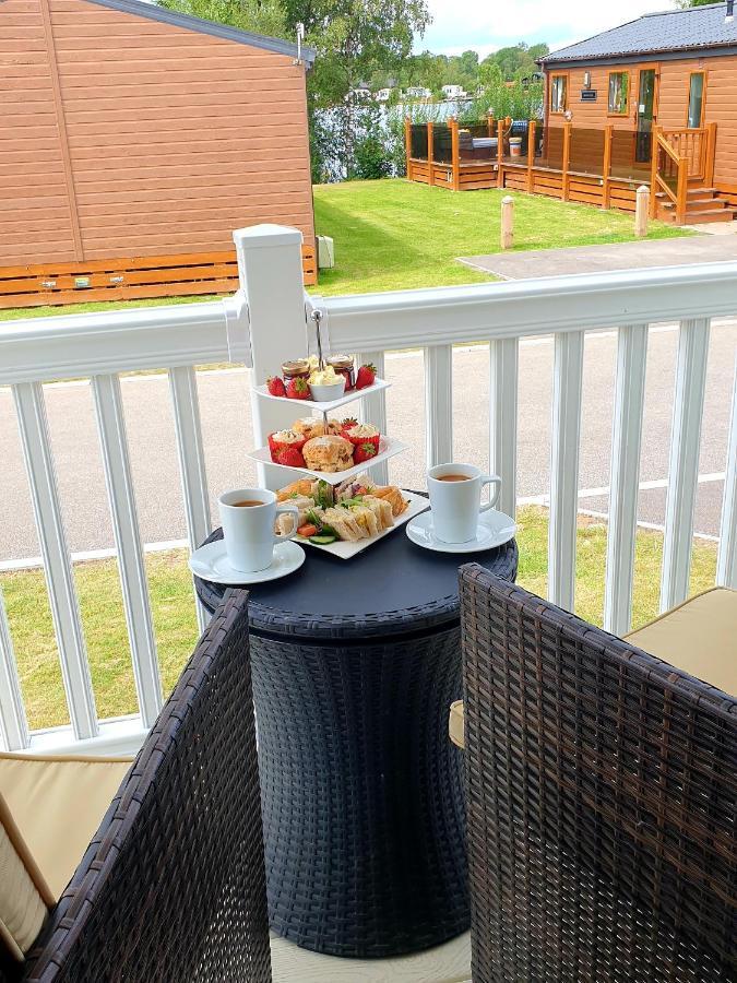ドッグダイク Tattersall Lakes Country Retreatヴィラ エクステリア 写真
