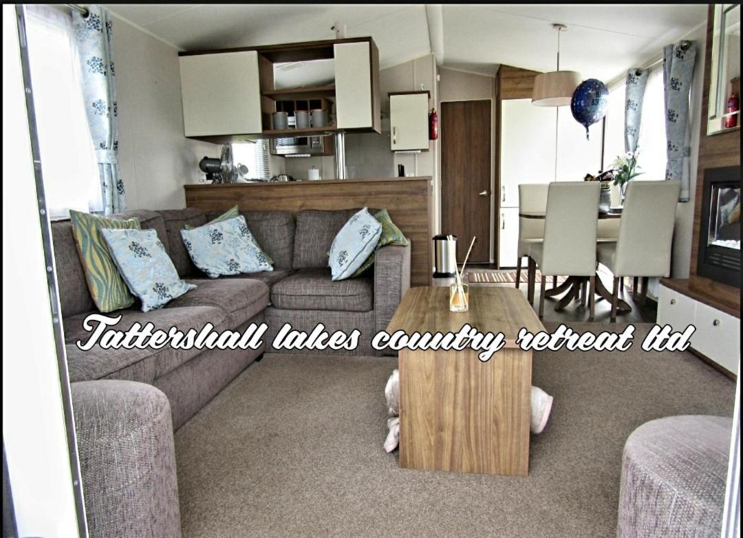 ドッグダイク Tattersall Lakes Country Retreatヴィラ エクステリア 写真